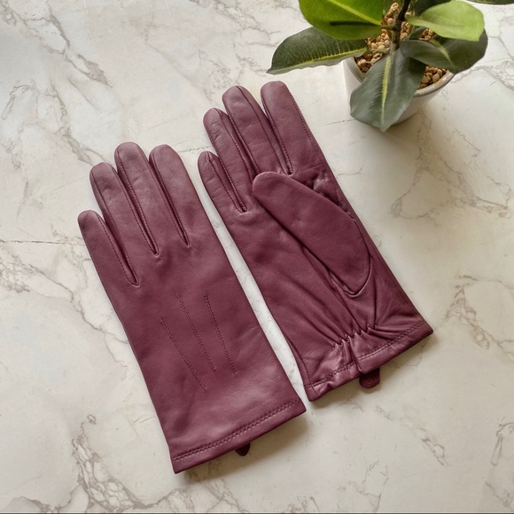 Marks and Spencer Fine Leather Gloves - Damson Color - Picture 3 of 5